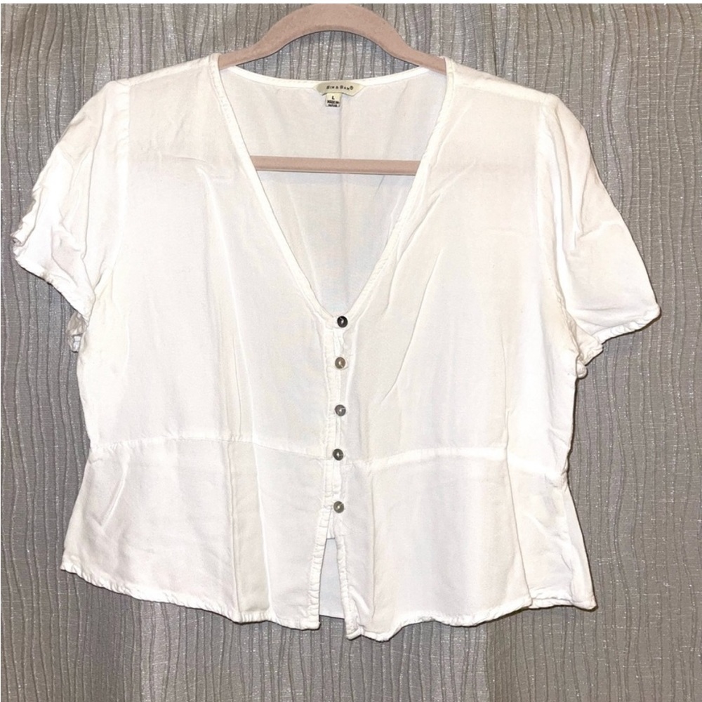 Sim & Sam White Top